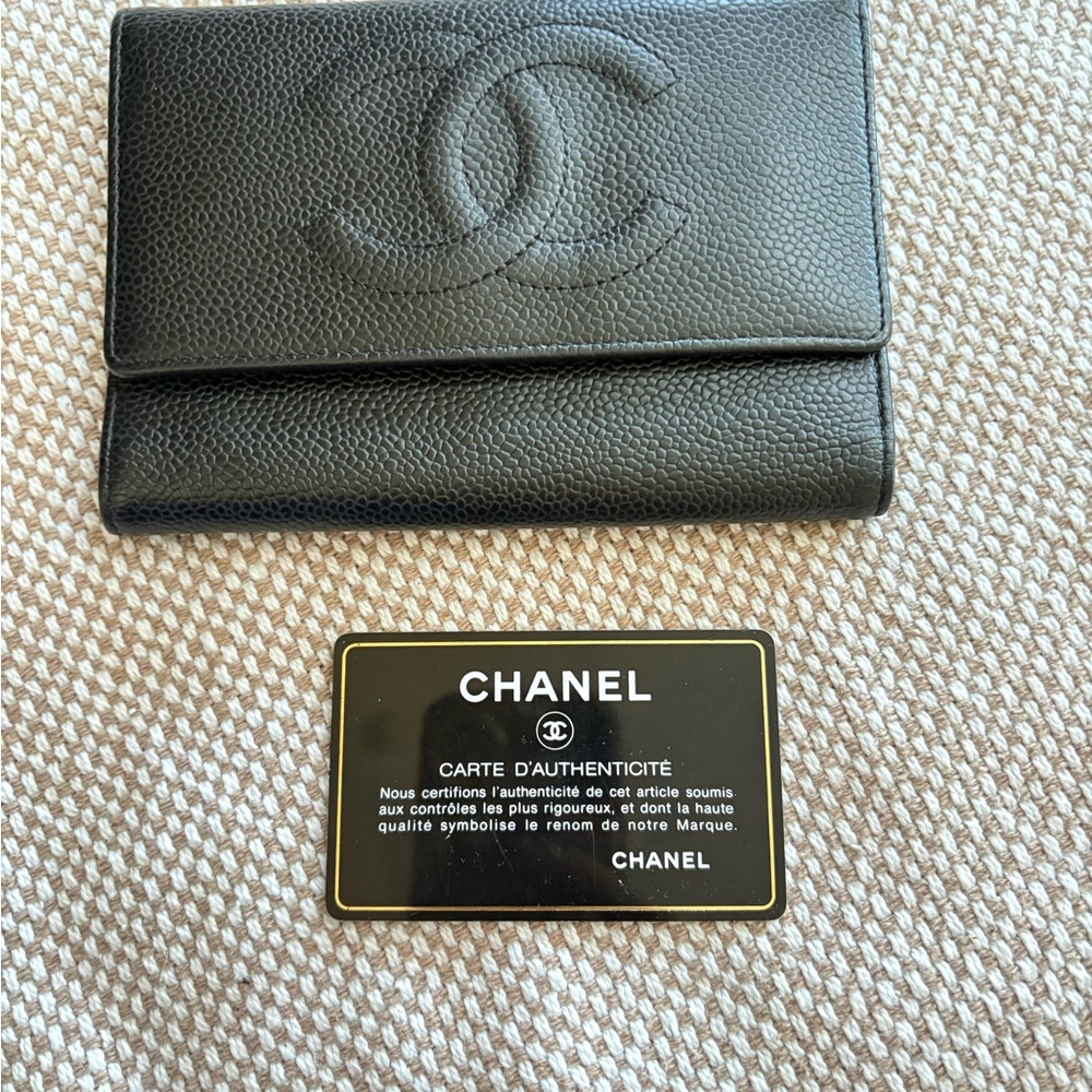 CHANEL Caviar Skin Tri-Fold Wallet Flap Wallet Black - Picture 6 of 12